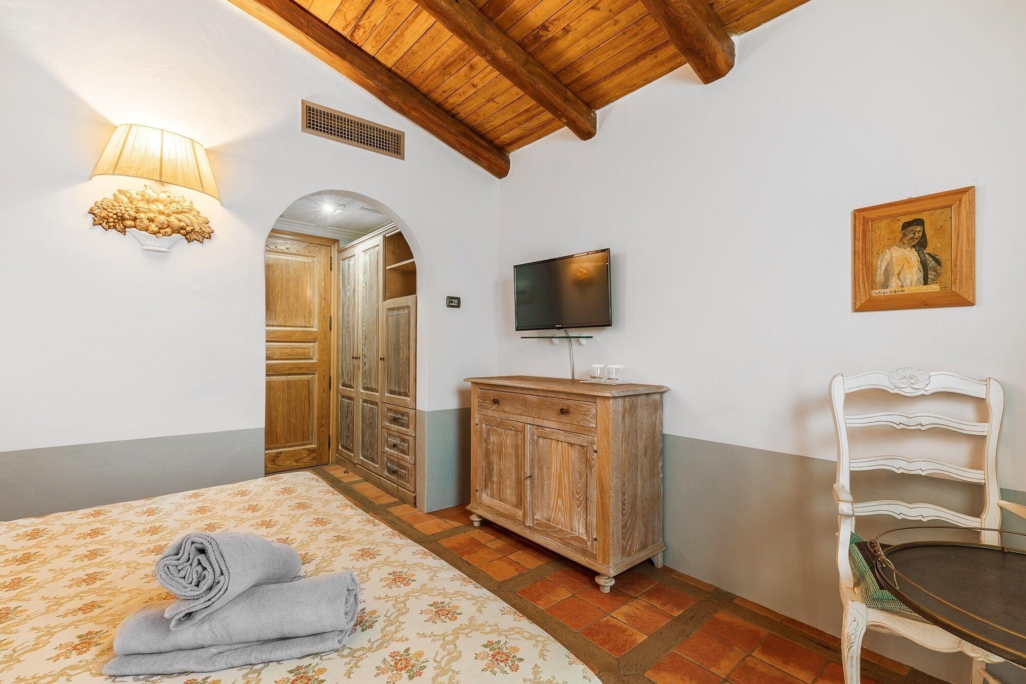 Hotel La Bitta - Bovis Hotels Àrbatax Екстериор снимка